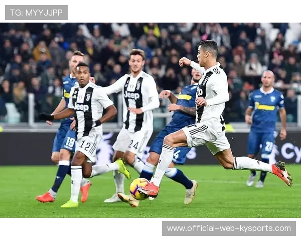 尤文图斯蓄势待发，再造防线新传奇——世界级后卫或将加盟斑马军团