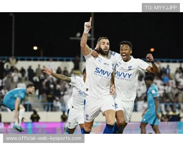 本泽马首秀大放异彩,沙特新月迎来首胜 本泽马首秀大放异彩,沙特新月迎来首胜