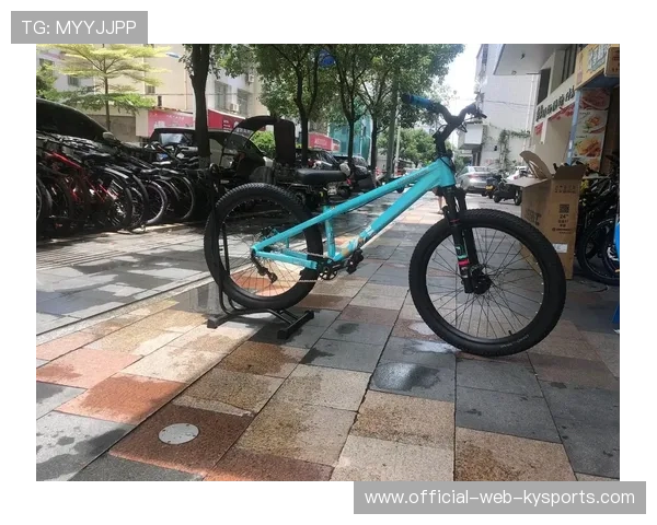 国际极限自行车赛：城市赛段引发观赛热潮，极限自行车越野赛游戏视频